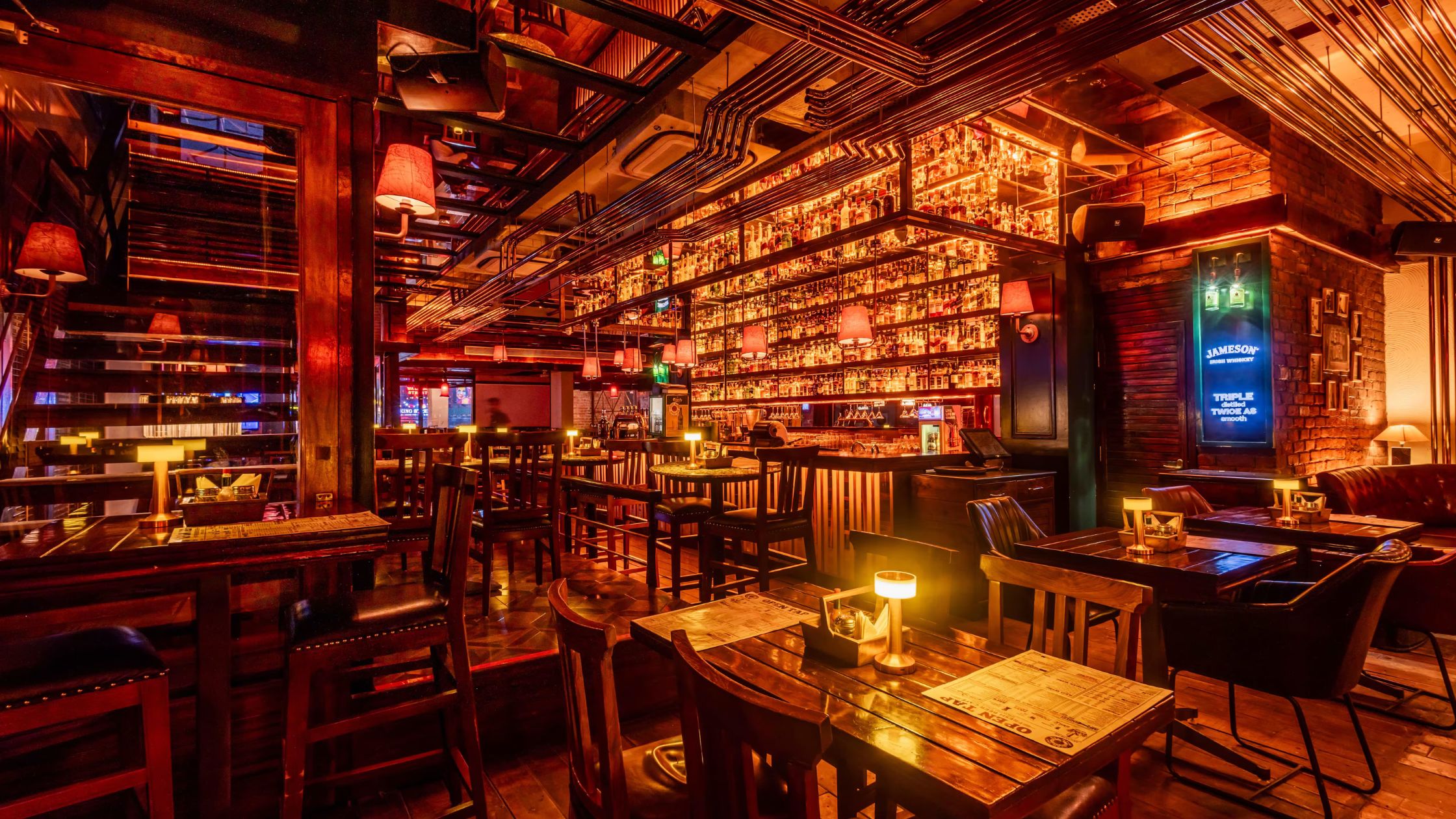Classic Diner Vibes with a Fresh Beer Twist